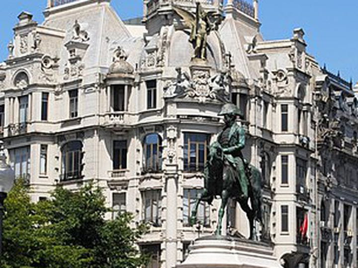 Praça da Liberdade: the heart of Porto | Blog