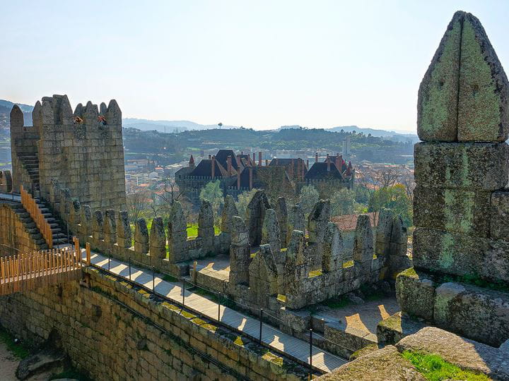 Castillos de Portugal: hoy, el hermoso Guimaraes