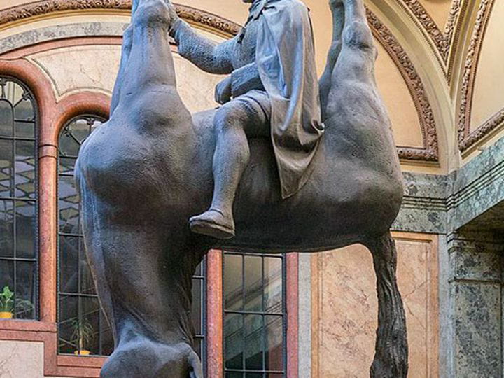 El Caballo, obra de David Cerny en Praga
