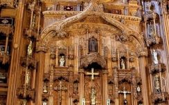 Guided visit to the Cathedral of Santiago and museum